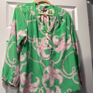 Lilly Pulitzer green cream pink large silk top pre owned condition
